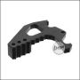 Retro Arms M4 / AR15 CNC Charging Handle Extension Type B -schwarz-